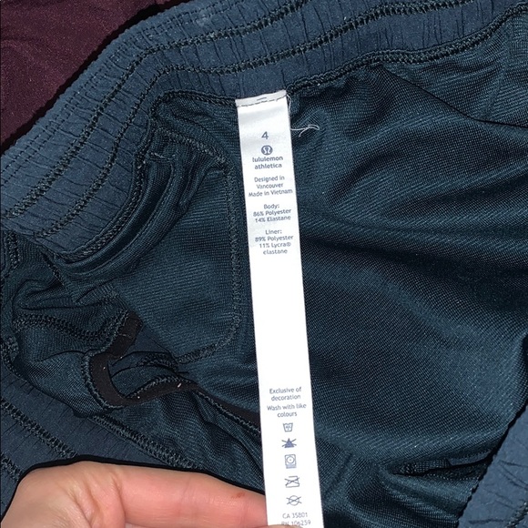 Lululemon shorts - Picture 5 of 7
